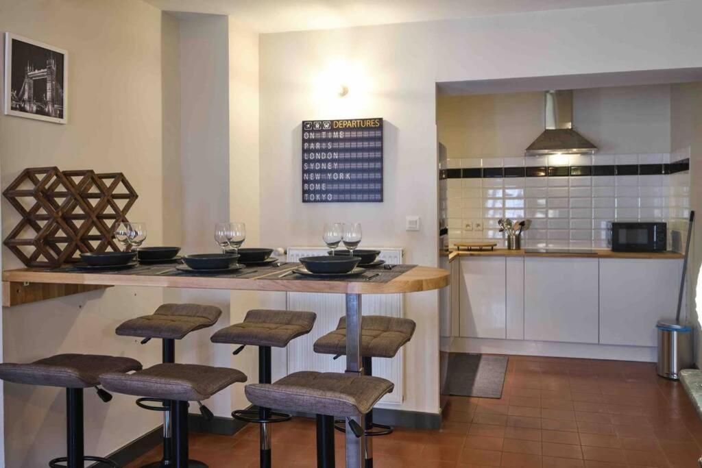 Centre Ville Appartement 75M2, Avec 3 Chambres Carcassonne Ngoại thất bức ảnh
